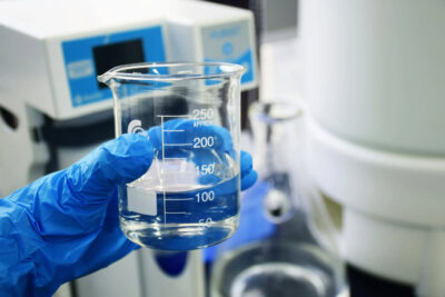 پارافین مایع صنعتی چیست؟ | شرکت کیمیا فرایند رازی